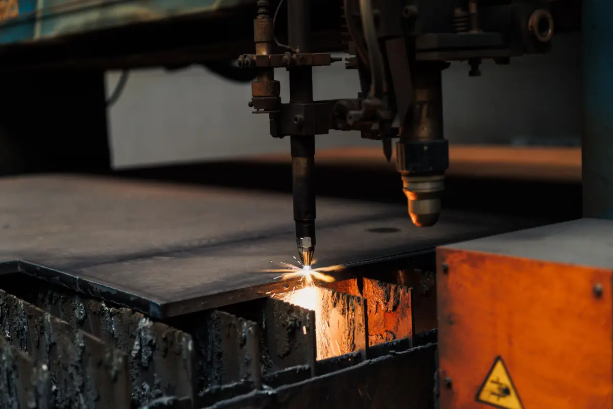 CNC pálenie a delenie